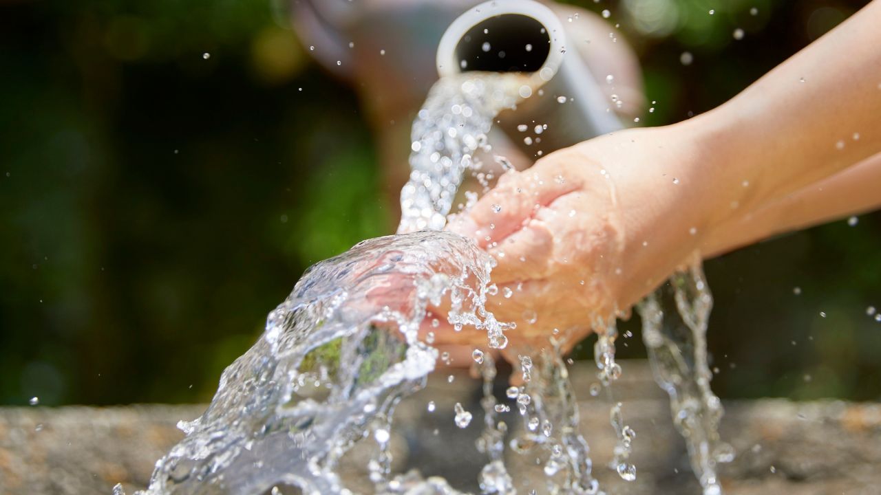 Best Off-Grid Water System for Survival: 7 Options Ranked (2026)
